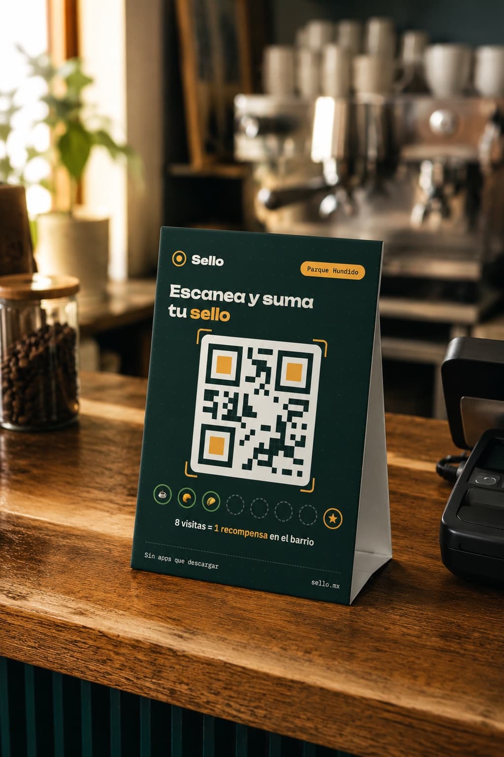 Display de mostrador de Lial con código QR en la caja de un café